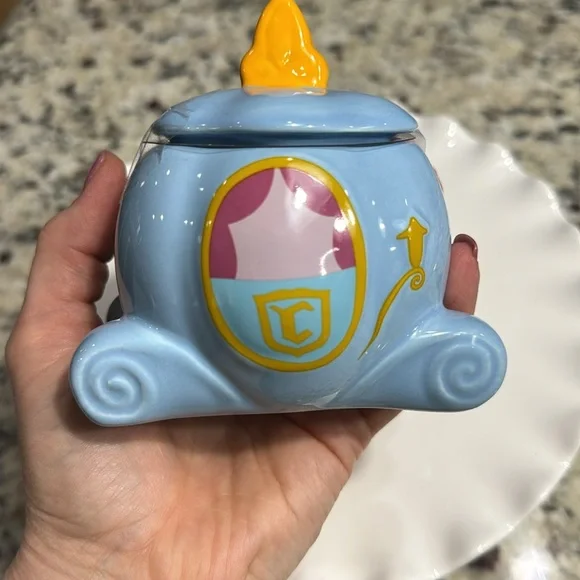 *NEW* RAE DUNN DISNEY CINDERELLA CARRIAGE SUGAR POT - Picture 5 of 6